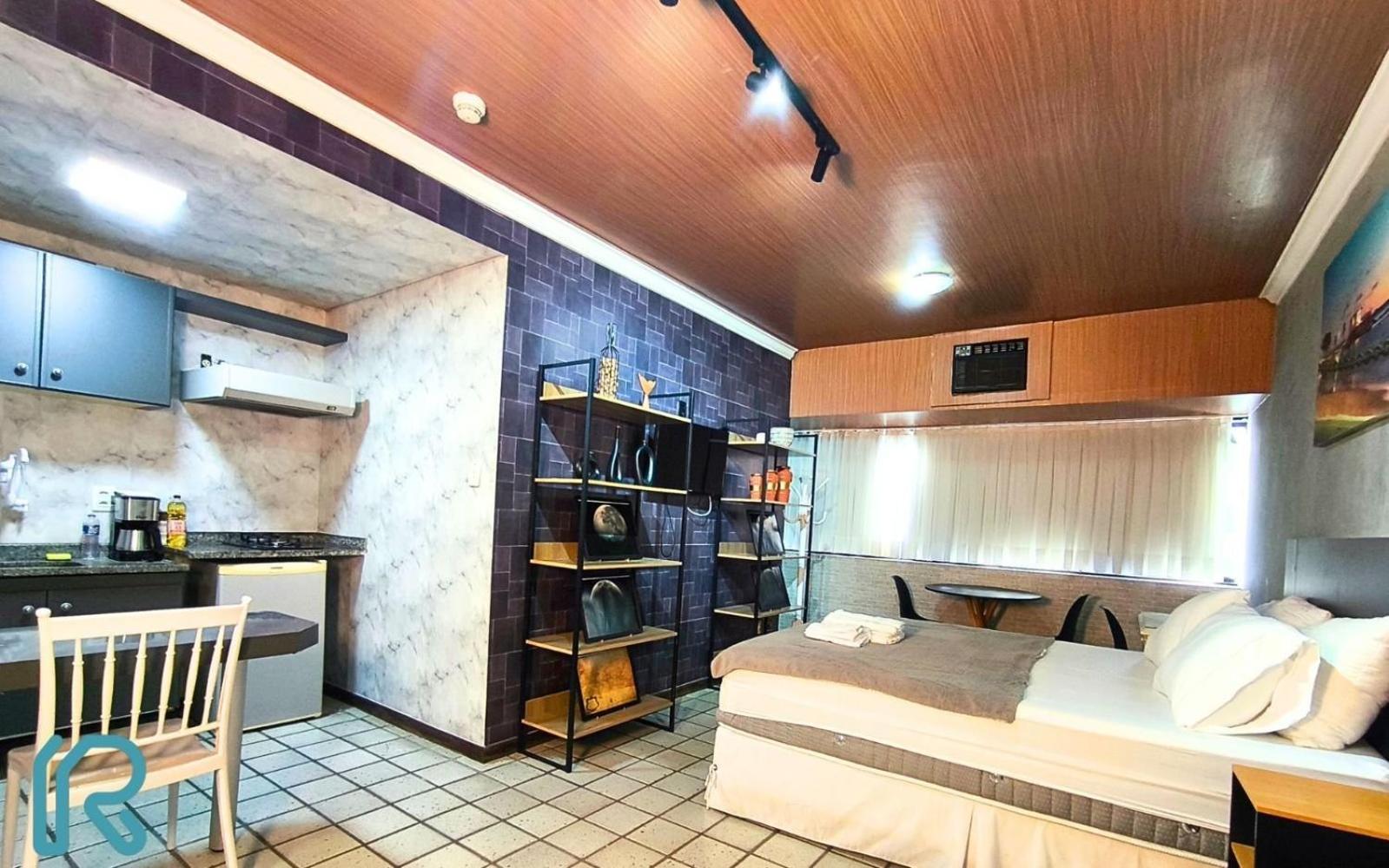 Apartment Lindo Completo Na Ondina, Cozinha, Wifi, Netflix, Piscina, Circuito Do Carnaval, Proximo A Salvador