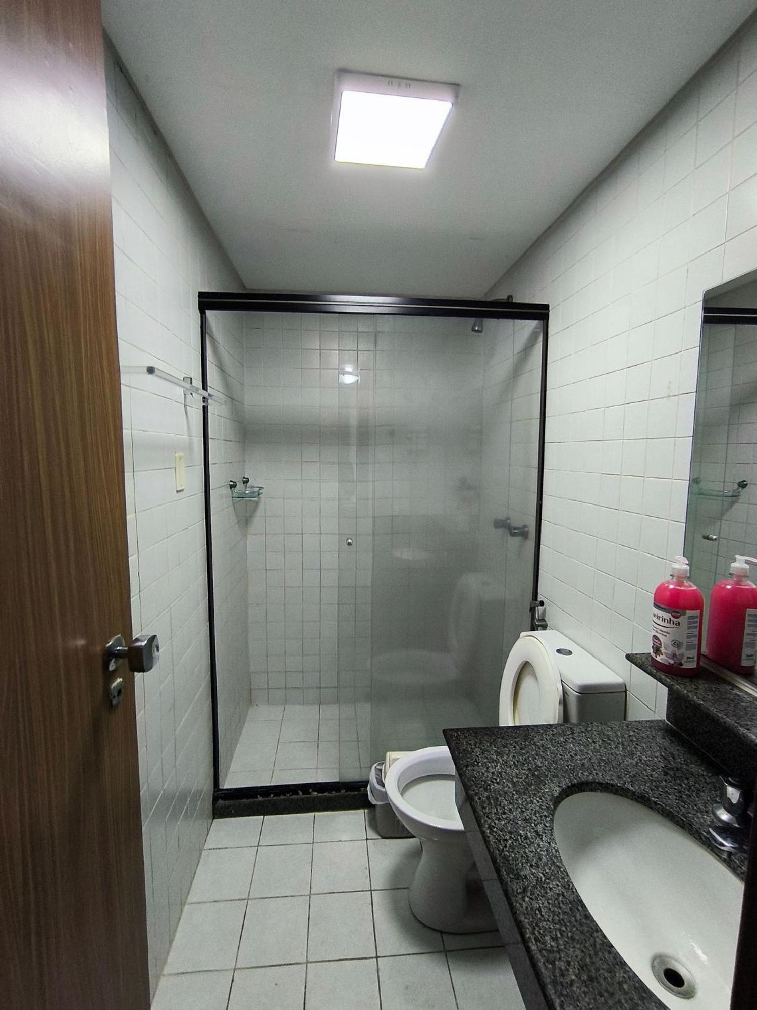 Apartment Lindo Completo Na Ondina, Cozinha, Wifi, Netflix, Piscina, Circuito Do Carnaval, Proximo A Salvador