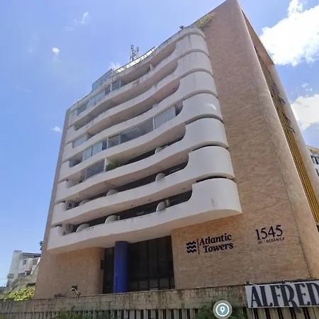 Lindo Studio Completo Na Ondina, Cozinha, Wifi, Netflix, Piscina, Circuito Do Carnaval, Proximo A Praia Salvador Exterior photo