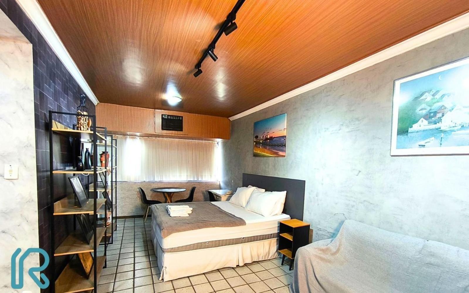 Apartamento Lindo Completo Na Ondina, Cozinha, Wifi, Netflix, Piscina, Circuito Do Carnaval, Proximo A *